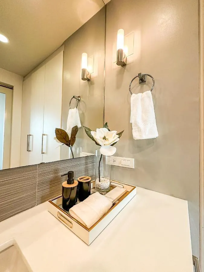 Apartment Avant Spacious Sanctuary With The Best View In Bgc Manila