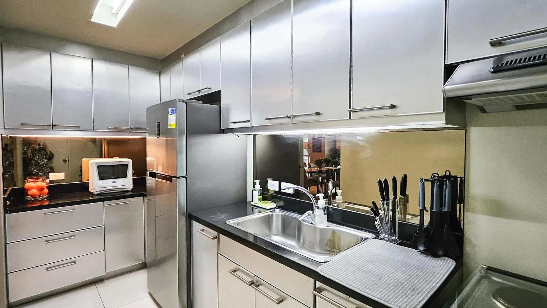 Apartment Avant Spacious Sanctuary With The Best View In Bgc Manila